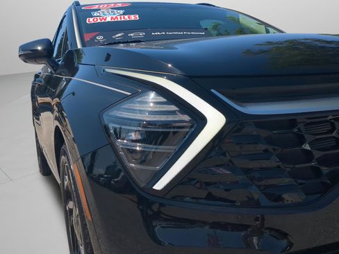 Certified 2025 Kia Sportage SX image 30