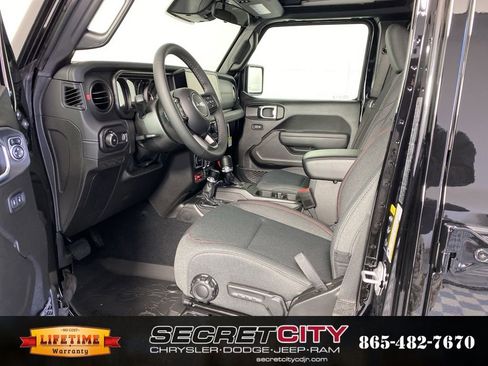 New 2026 Jeep Wrangler Unlimited Rubicon w/ Steel Bumper Group image 11