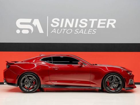 Used 2018 Chevrolet Camaro ZL1 RWD image 55