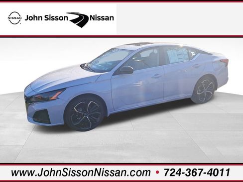 New 2025 Nissan Altima 2.5 SR w/ SR Premium Package image 1