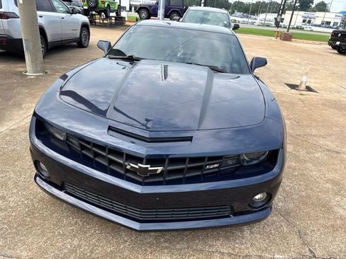 Used 2010 Chevrolet Camaro SS w/ RS Package RWD image 2