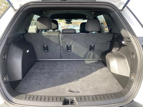Used 2025 Chevrolet Equinox LT FWD image 20