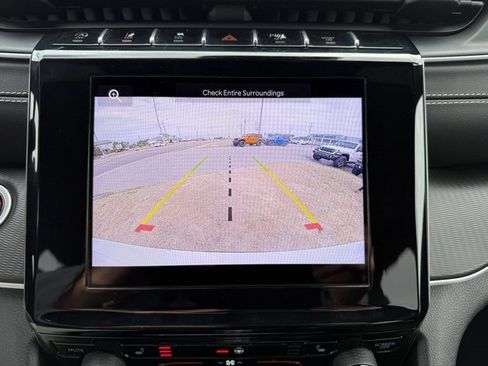 Used 2024 Jeep Grand Cherokee L Laredo image 29