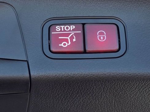 New 2025 Mercedes-Benz GLA 250 4MATIC image 34