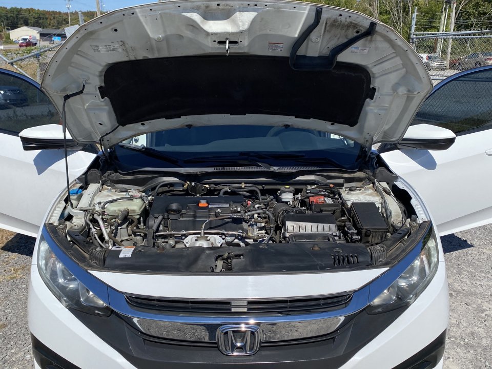 Used 2018 Honda Civic EX image 18