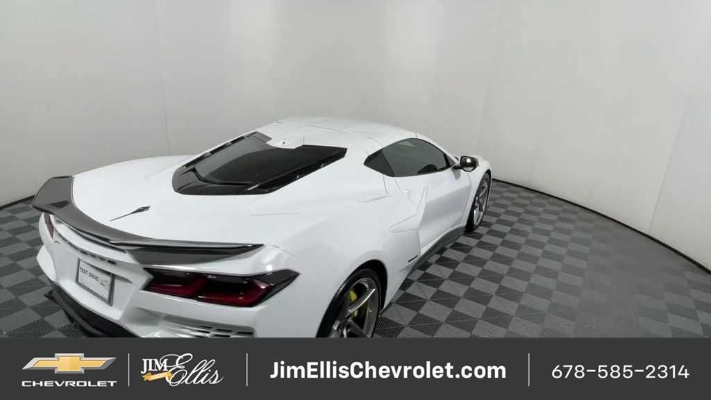 New 2025 Chevrolet Corvette E-Ray w/ ZER Performance Package AWD/4WD image 15