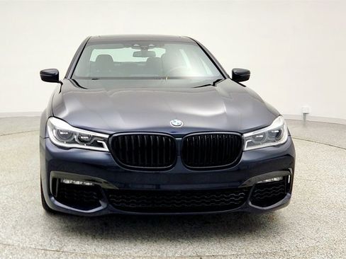 Used 2019 BMW 750i xDrive image 2