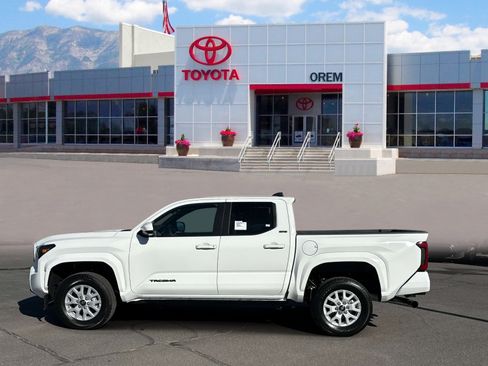 New 2026 Toyota Tacoma SR5 AWD/4WD image 5