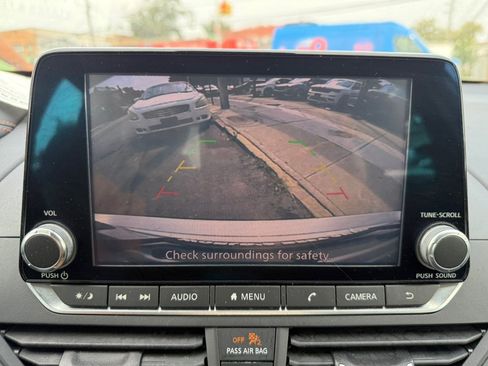 Used 2020 Nissan Altima 2.5 SR FWD image 15