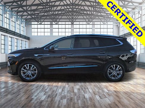 Used 2023 Buick Enclave Essence w/ Experience Buick Package image 7