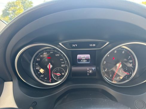 Used 2019 Mercedes-Benz CLA 250 4MATIC w/ Premium Package image 20