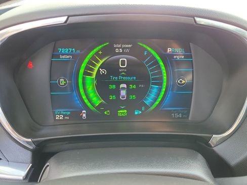 Used 2017 Chevrolet Volt Premier w/ Driver Confidence II Package FWD image 3