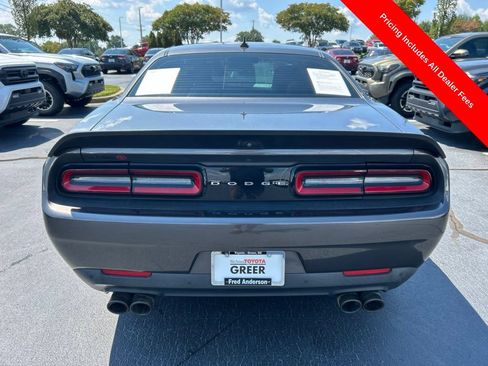 Used 2022 Dodge Challenger R/T Scat Pack RWD image 18