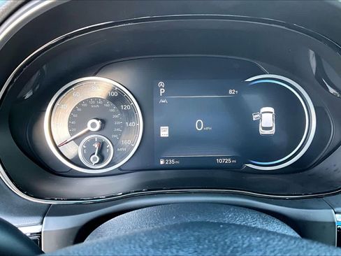 Used 2025 Genesis GV70 2.5T w/ Advanced Package image 25