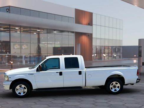 Used 2005 Ford F250 Lariat RWD image 3