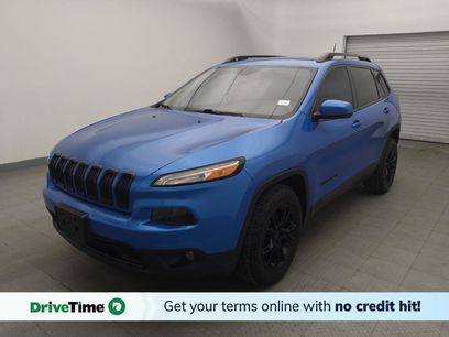 Used 2018 Jeep Cherokee Latitude w/ Altitude Package
