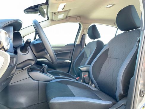 Used 2025 Nissan Versa SV image 24