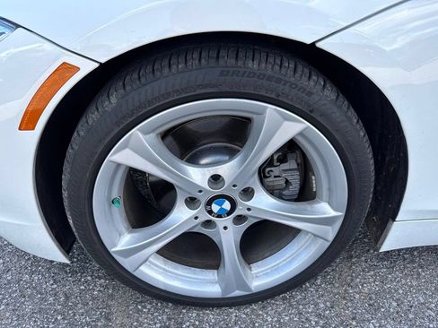 Used 2016 BMW Z4 sDrive28i RWD image 2