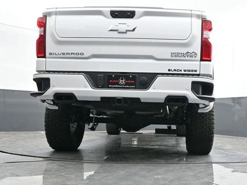 New 2025 Chevrolet Silverado 1500 High Country w/ Technology Package AWD/4WD image 45