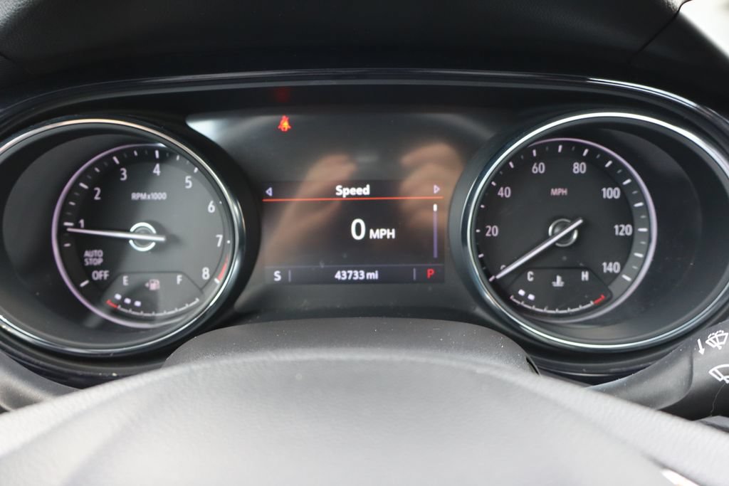 Used 2023 Buick Encore GX Preferred w/ Cold Weather Comfort Package FWD image 34