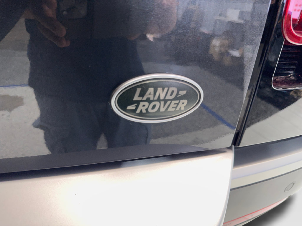 Used 2023 Land Rover Defender 130 First Edition AWD/4WD image 25