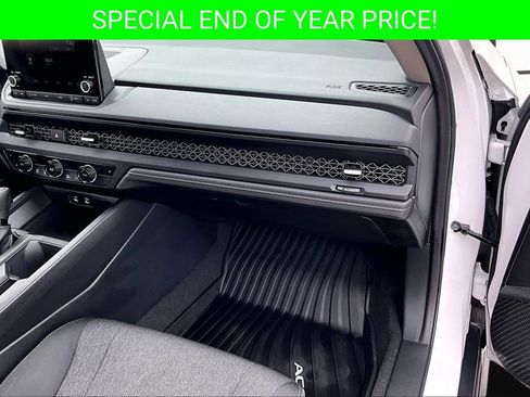 Certified 2025 Honda Accord SE image 26