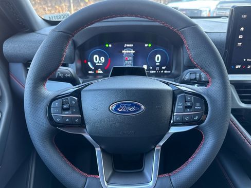 New 2025 Ford Explorer ST-Line w/ ST-Line Street Pack image 22