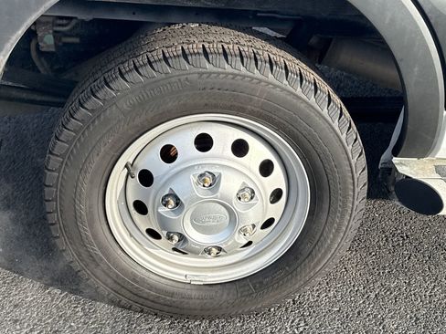 Used 2023 Ford Transit 250 Low Roof AWD w/ Exterior Upgrade Package image 10