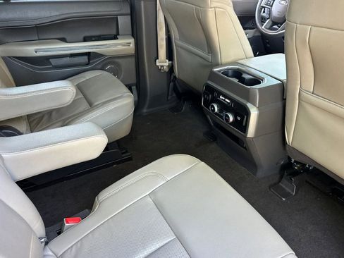 Used 2020 Ford Expedition XLT w/ Equipment Group 202A image 15