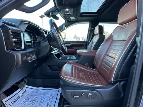 Used 2024 GMC Sierra 2500 Denali Ultimate image 9