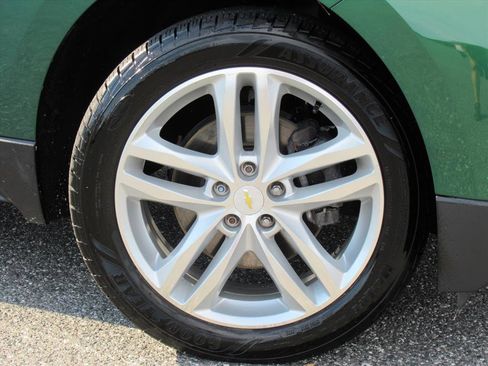 Used 2018 Chevrolet Equinox Premier image 7