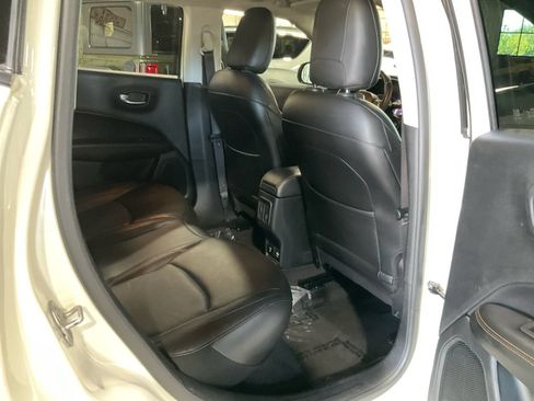 Used 2019 Jeep Compass Limited AWD/4WD image 19