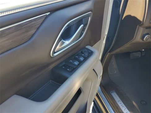 Used 2024 Chevrolet Tahoe LT image 13