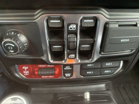Used 2021 Jeep Gladiator Rubicon image 19
