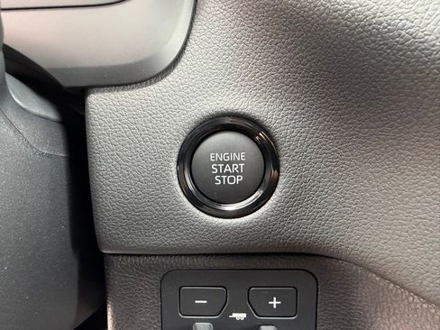 New 2026 Toyota Tundra Limited AWD/4WD image 16