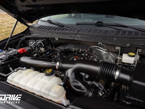 Used 2024 Ford Expedition Max XLT image 27