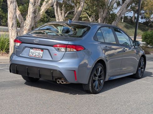 Used 2025 Toyota Corolla SE w/ SE Premium Package FWD image 13