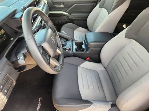 Certified 2025 Toyota Tacoma TRD Off-Road image 12