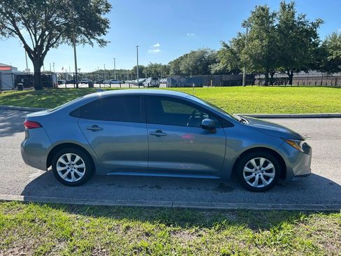 Used 2024 Toyota Corolla LE FWD image 7