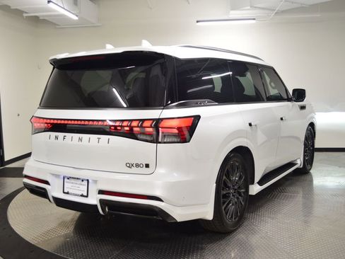 Certified 2026 INFINITI QX80 Autograph w/ Premium Cargo Package AWD/4WD image 7