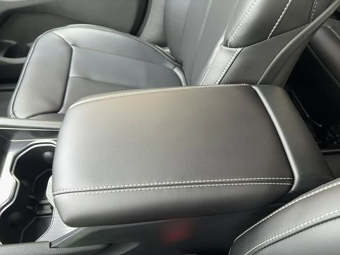 Used 2025 Jeep Grand Cherokee L Limited w/ Luxury Tech Group II image 34