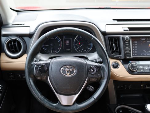 Used 2016 Toyota RAV4 Limited AWD/4WD image 22