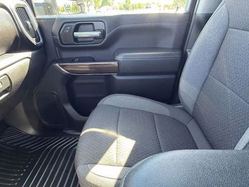 Used 2022 Chevrolet Silverado 2500 LT w/ Convenience Package image 24