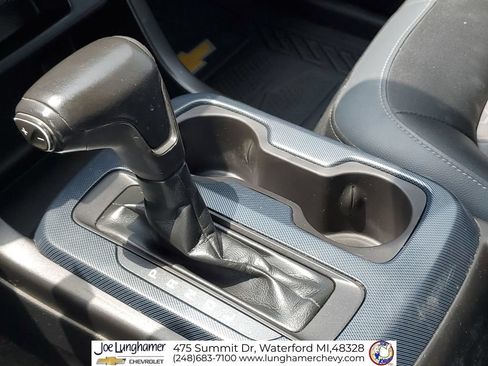 Used 2018 Chevrolet Colorado Z71 AWD/4WD image 16
