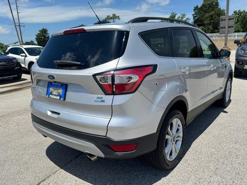 Used 2018 Ford Escape SE AWD/4WD image 3