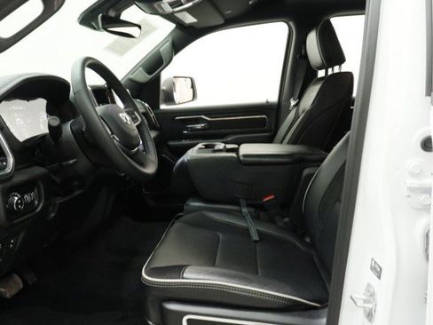 Used 2025 RAM 1500 Laramie AWD/4WD image 7