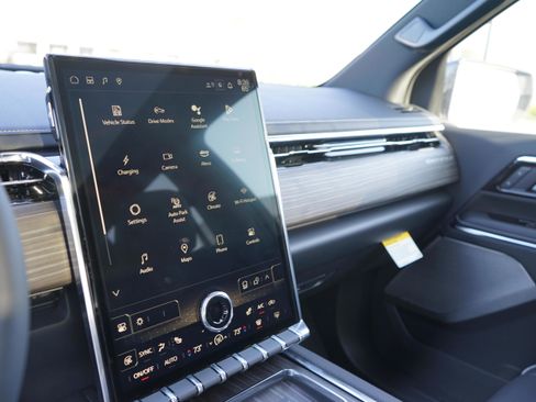 New 2025 GMC Sierra EV Denali image 17