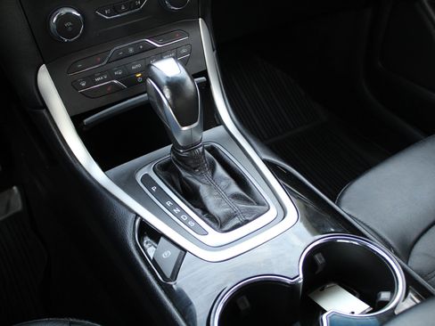 Used 2017 Ford Edge SEL w/ Equipment Group 201A image 32