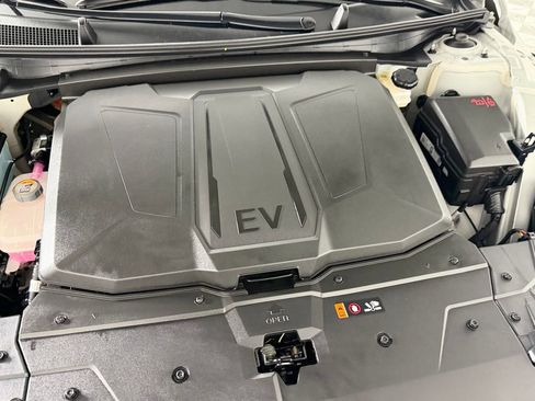 Used 2026 Hyundai Ioniq 5 Limited RWD image 32