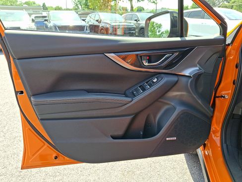 Used 2019 Subaru Crosstrek 2.0i Limited w/ Moonroof Package w/Navigation AWD/4WD image 13